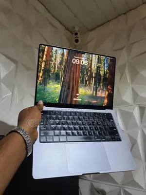 Laptop Apple MacBook Pro 2023 M3 8GB Apple M3 SSD 1T