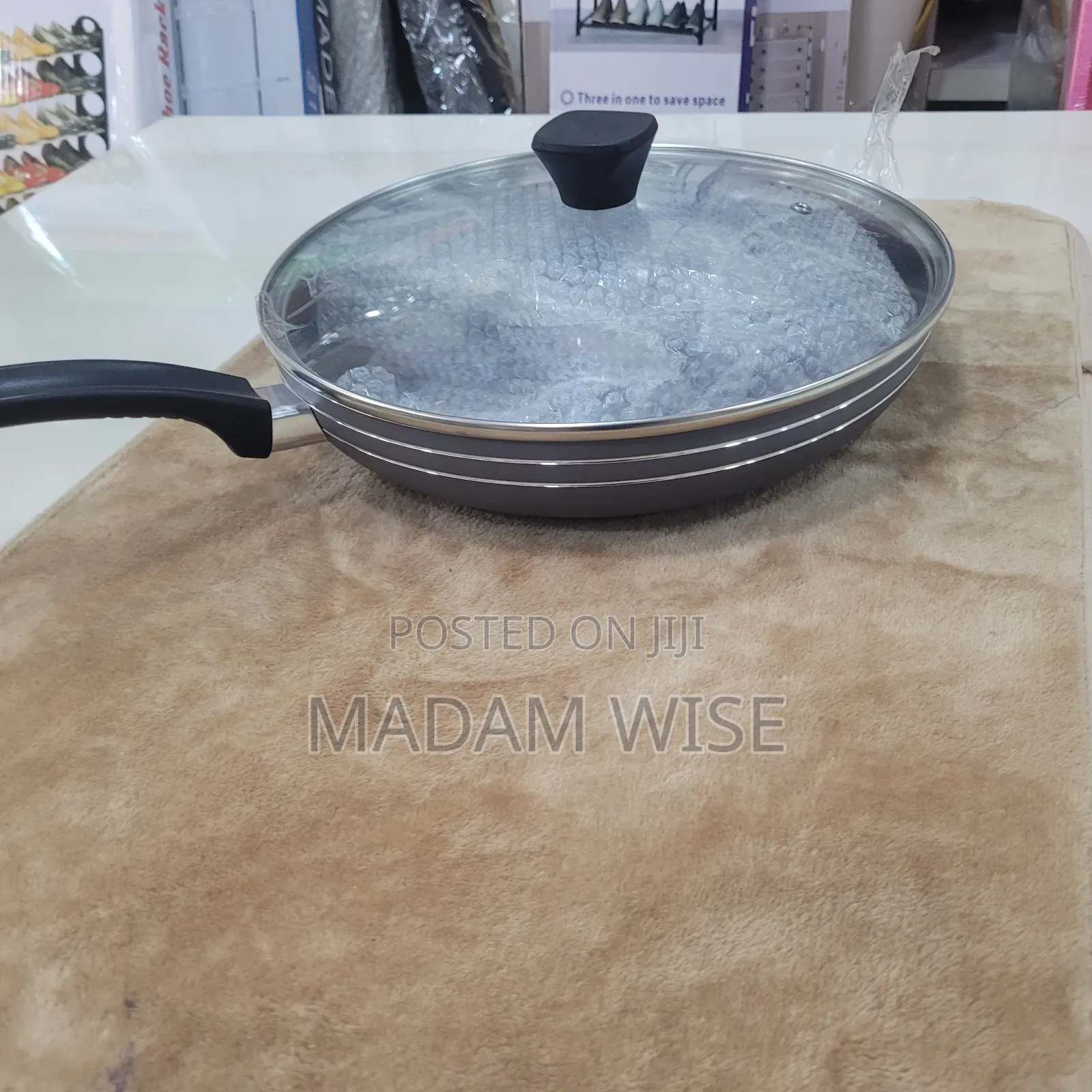 High Quality Frying Pan. Non-Stick Dyflon Coating(Master Chef)