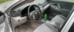 Toyota Camry LE 4dr Sedan (2.5L 4cyl 6A) 2011 Silver