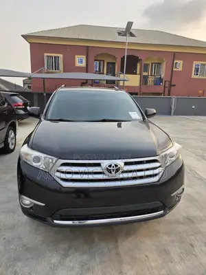 Toyota Highlander 3.5L 4WD 2013 Black