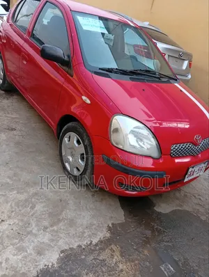 Toyota Yaris 2005 Red