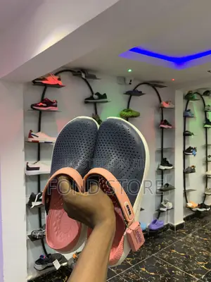 Lite Ride Crocs