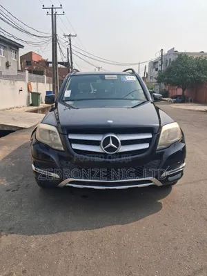 Mercedes-Benz GLK-Class 350 2014 Black