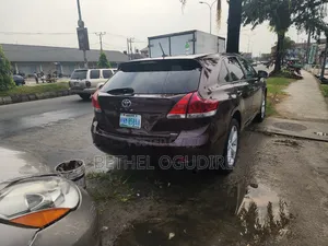 Toyota Venza V6 AWD 2010 Brown