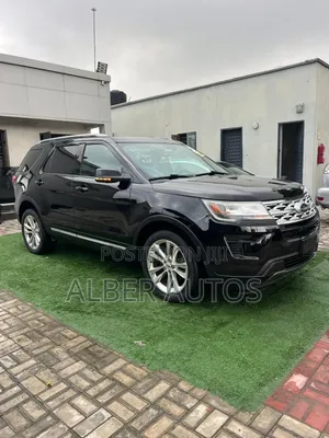 Ford Explorer XLT FWD 2018 Black
