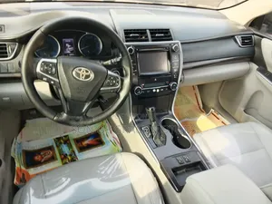Toyota Camry XLE 4dr Sedan (2.5L 4cyl 6A) 2015 Blue