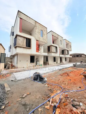 4bdrm Duplex in Ogba for sale