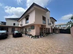 17bdrm Duplex in Lekki Phase 1 for rent