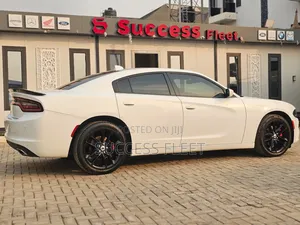 Dodge Charger 2021 White