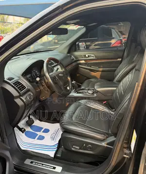 Ford Explorer Platinum AWD 2018 Black