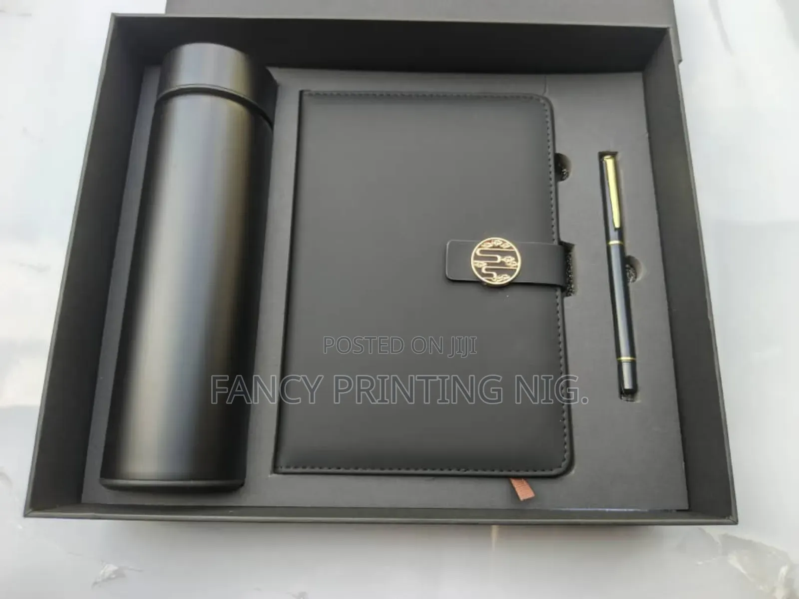 Customized Branded Corporate Gift Boxes | Luxury Packaging