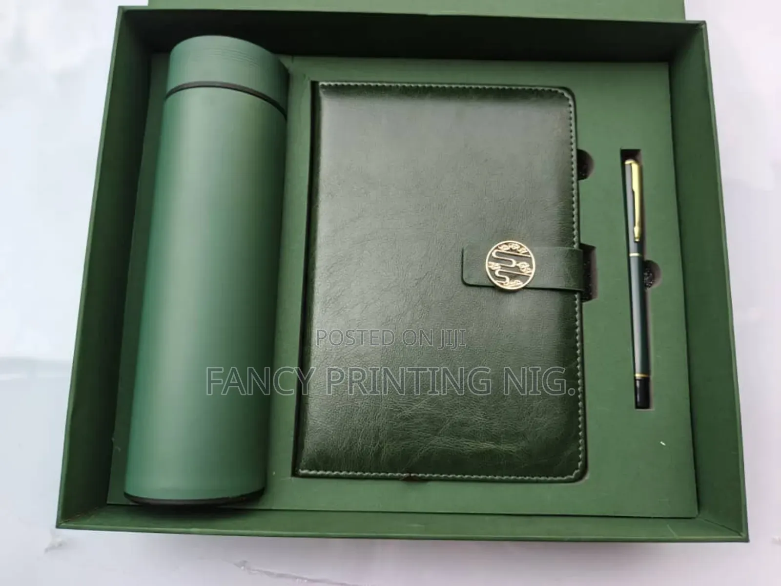 Customized Branded Corporate Gift Boxes | Luxury Packaging