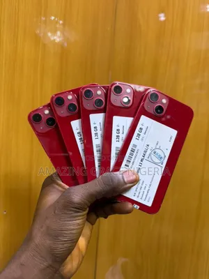 Apple iPhone 13 128 GB Red