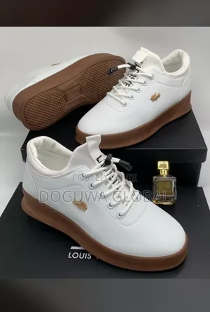 Lacoste Sneakers