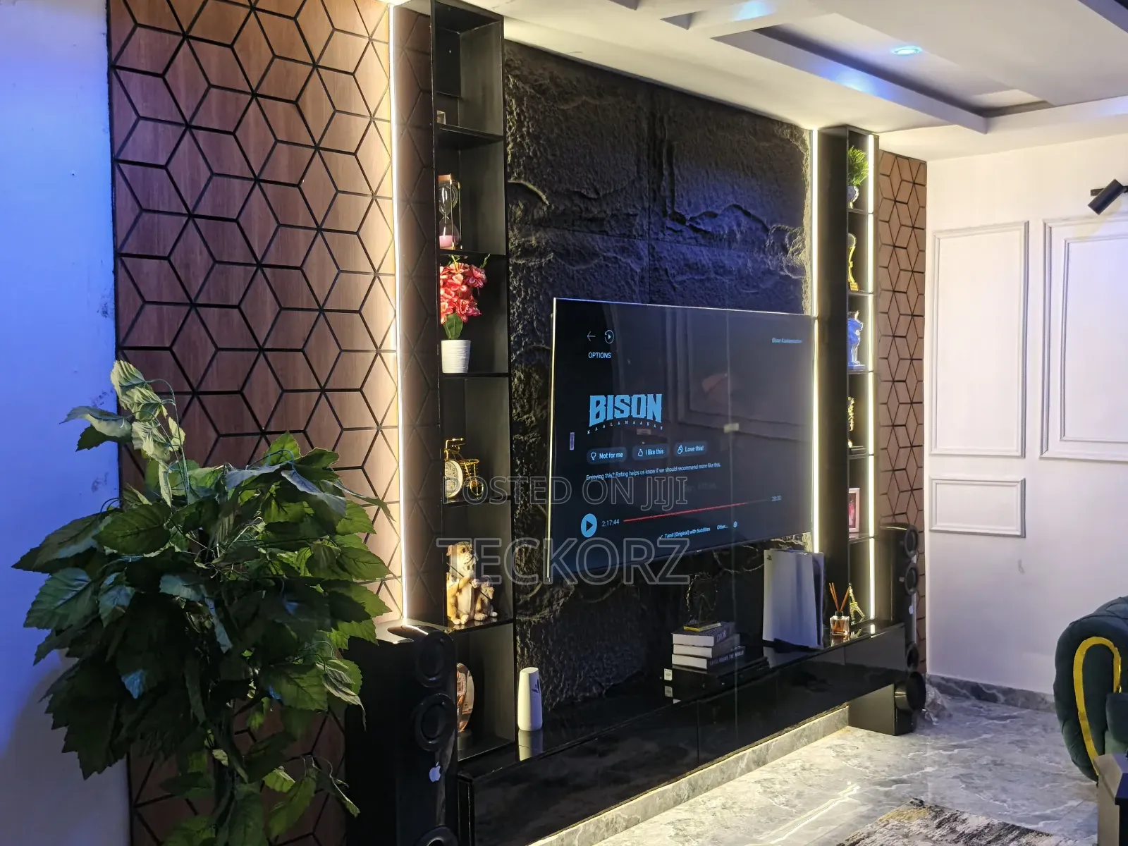 Soundproof Tv Wall With Pu Stone Panel