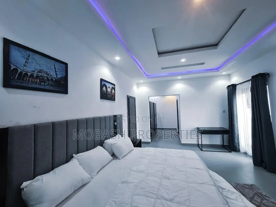 Service Apartment