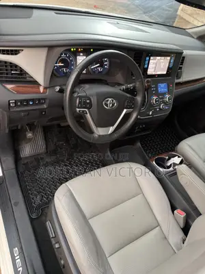 Toyota Sienna Limited Premium 7 Passenger (3.5L 6cyl 8A) 2016 White