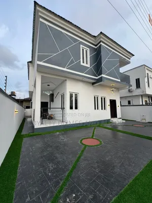 4bdrm House in Lekki,Chervon, Ajah for sale