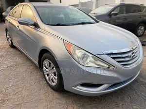 Hyundai Sonata SE Sedan FWD (2.4L 4cyl 6A) 2011 Blue