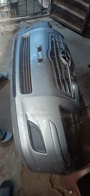 Avensis 2005 Complete Bumper
