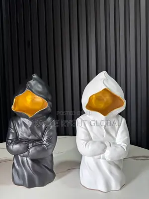 Faceless Observers