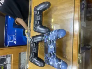 Original Playstation 4 Pad
