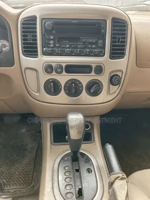 Ford Escape XLT 3.0 2006 Beige