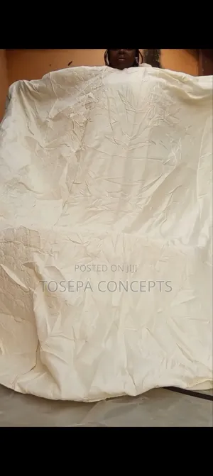 Akube Bedcover