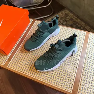 Cop the Nike Free Metcom 6 in Green*