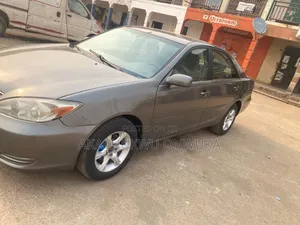 Toyota Camry 2004 Gray