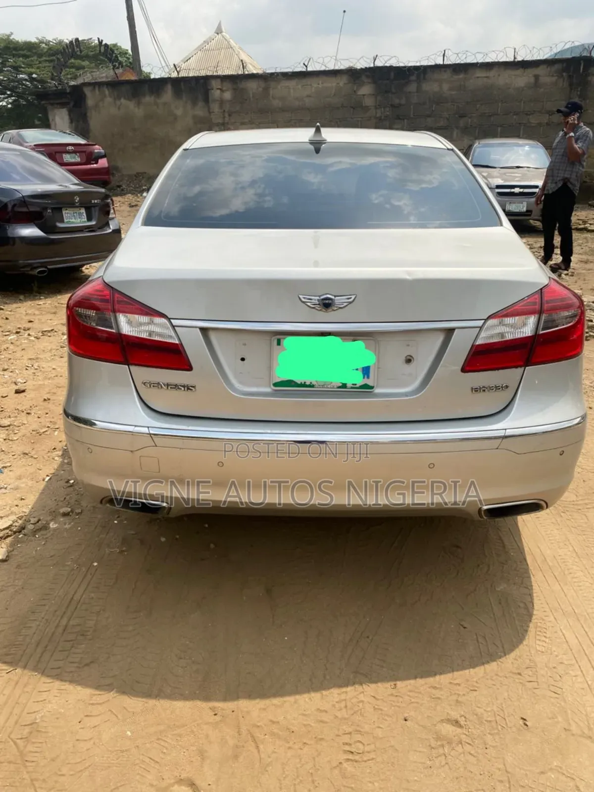 Hyundai Genesis 3.8 2011 Silver