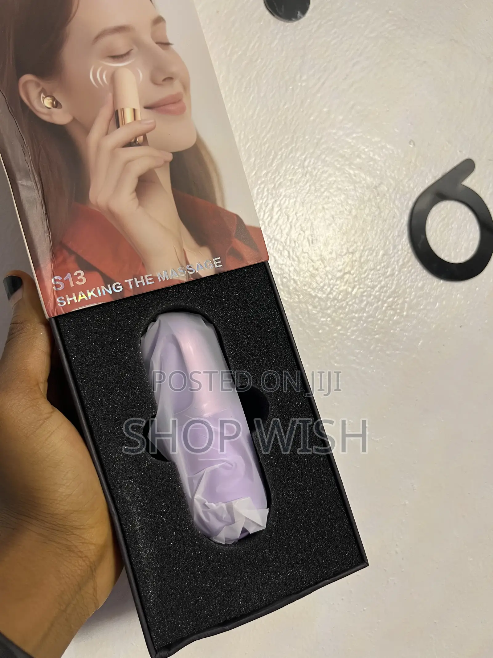 Earbuds for Studying Without Distractions