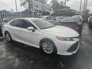 Toyota Camry LE FWD 2020 White
