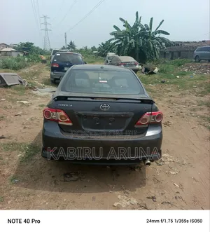 Toyota Corolla 2010 Gray