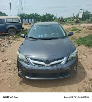Toyota Corolla 2010 Gray