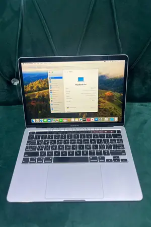 Laptop Apple MacBook Pro 2020 16GB Intel Core I7 SSD 256GB