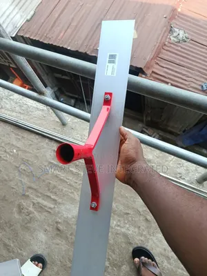 Tar Spreader, Length 700 Mm, Width 90 Mm, Without Handle, Aluminum