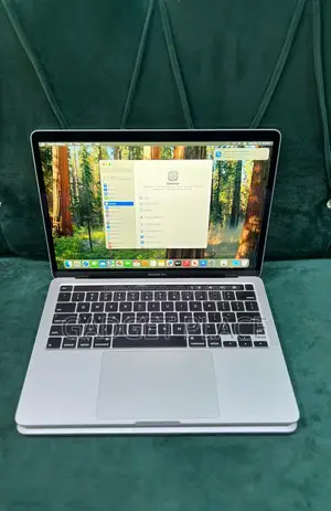 Laptop Apple MacBook Pro 2020 32GB Intel Core I7 SSD 1T