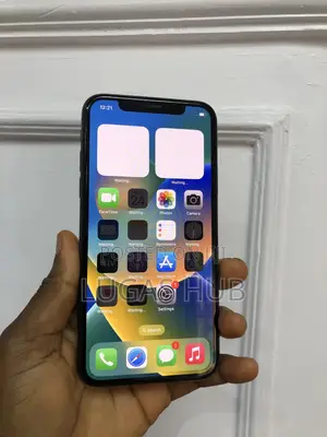 Apple iPhone X 64 GB Black