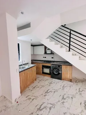 2bdrm Duplex in Lekki Phase 1 for rent