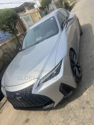 Lexus IS 2023 Silver