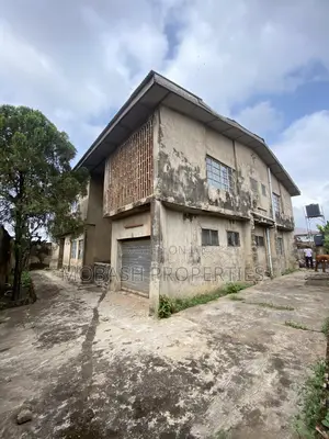 5bdrm Duplex in Bolajoko Estate, Ibadan North West for sale