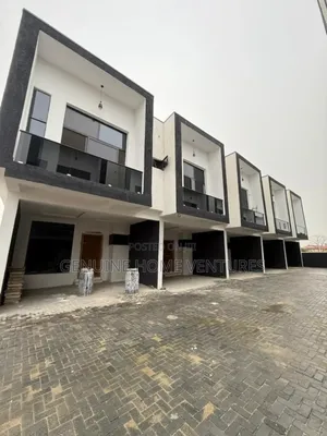 4bdrm Duplex in Ikota for sale