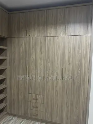 Luxury Built-in Wardrobe With Shoe Rack, Drawers Full Storage System