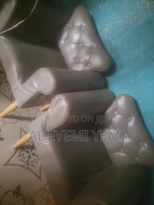 Chairs (Accent)