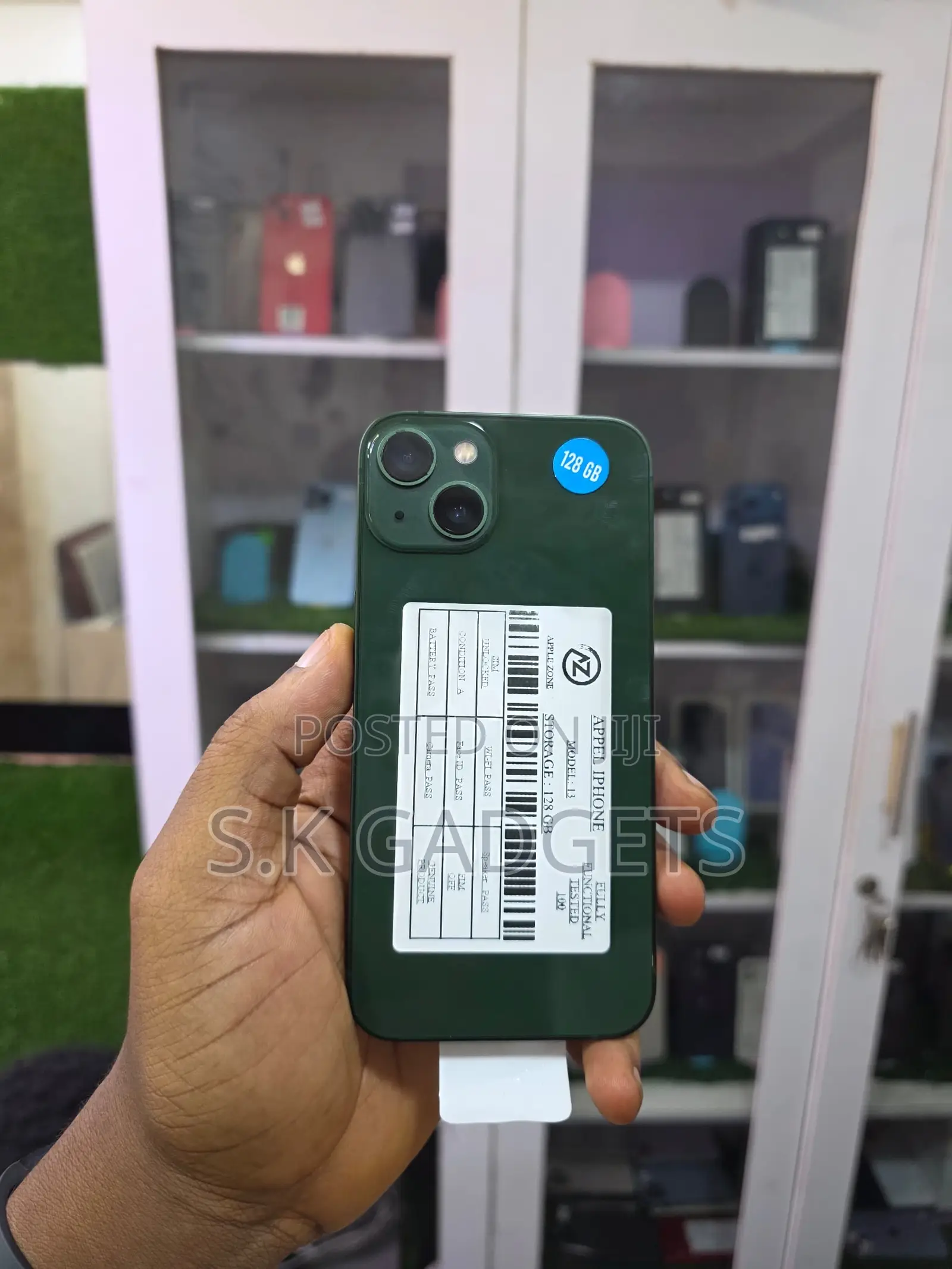 Apple iPhone 13 128 GB Green