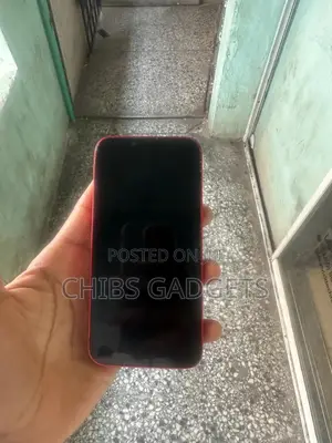 Apple iPhone 13 256 GB Red