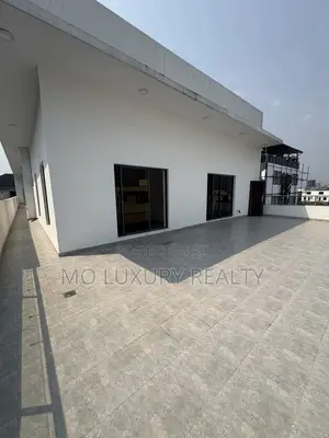 4bdrm Apartment in Abisogun Estate, Victoria Island Extension for rent