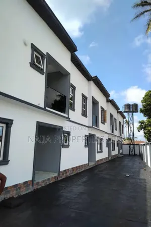 2bdrm Townhouse / Terrace in Shapatti, Bogije for rent