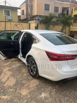 Toyota Avalon 2016 White